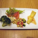 SAKURA - 色々な野菜料理を、ちょっとずつ。