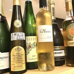 小皿料理 38 - お刺身や肉刺しによく合うワイン、厳選仕入れ中です！