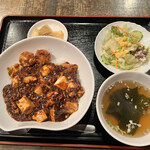 KAN - 麻婆豆腐丼セット