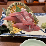 庄や - イナダ刺身