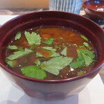 なだ万 - 赤出汁