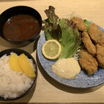 Totoya - カキフライ定食（1,045円税込）は冬季限定です。