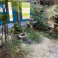 馳走西健一 - お店の中庭