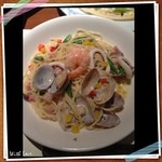 箪笥町　ビストロ萬那 - アサリと海老イカのクリームパスタ♡