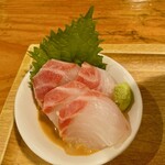 魚金 - 極上海鮮どんぶり
ごはん少なめ
1200円