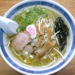 岩はし - 塩ラーメンのアップ