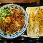 Marugame Seimen - 焼きたて肉ぶっかけうどん(冷*大)
                        、ごぼう天、げそ天