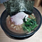 麺家 燻 - 豚骨醤油ラーメン 800円