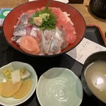 Hamayaki Kaisen Izakaya Daishou Suisan - ＤＨＡ丼とはっ！？