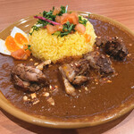 ココス - カリブチキンとナッツのスパイスカレー