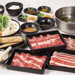 Shabushabu Sukiyaki Dontei - 特選牛・サーロイン　しゃぶしゃぶorすきやき食べ放題コース