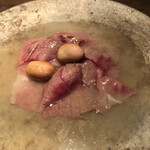 チッチャ - 徳島県産阿波華牛のロースの温製カルパッチョ・兵庫県産の生落花生と一緒に