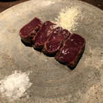 チッチャ - 和牛厚切りレバーのタリアータ