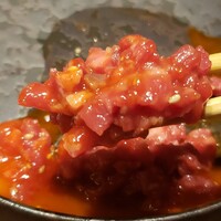 東京焼肉 黒木 - 赤ユッケ