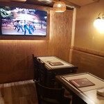 自起屋 - 大型画面が付いているのでスポーツ観戦やK-POPでも盛り上がります。