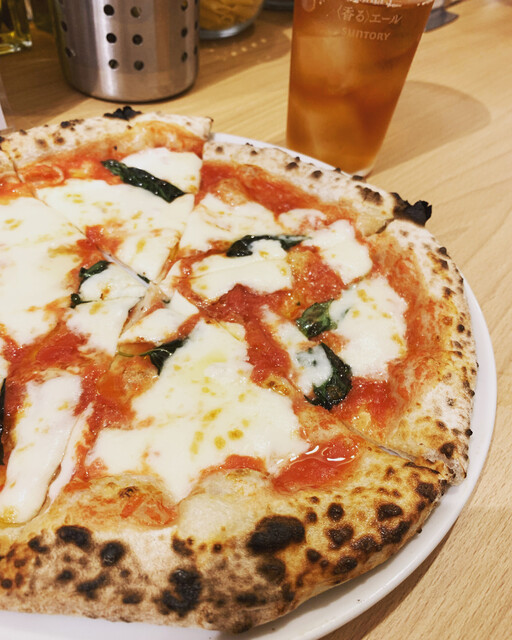 Pizza＆Bar Viola （ピッツァアンドバル ヴィオラ） 天文館通/ピザ 食べログ