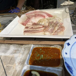 広島ホルモン・冷麺・元祖たれ焼肉 肉匣 - 肉盛　白