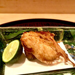 多仁本 - 大振り虎河豚の唐揚げ　熱々、肉厚切　旨い！