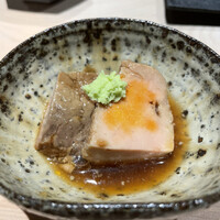 鮨 梢 - 甘めに炊いたあん肝は日本酒必須。