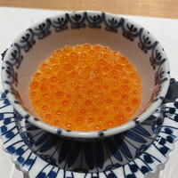 肉割烹 岡田前 - 松坂牛のコンソメスープで作った茶碗蒸しいくら乗せ