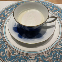 肉割烹 岡田前 - 松坂牛のブイヨンと百合根のスープ