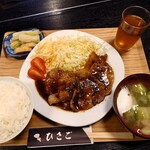 ひさご - 生姜焼き定食 850円(税込)。 