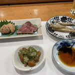 Sushi Dokoro Chiba - ﾜｶｻｷﾞﾌﾗｲはｵｰﾀﾞｰ､他(煮ﾀﾗｺ･ﾛｰｽﾄﾋﾞｰﾌ･ｵｸﾗ)」はお通し