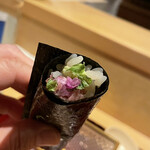 銀座 しのはら - 10. 鮪とべったら漬けの手巻き寿司