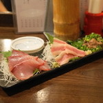 金町製麺 - 料理写真:2013.5 天然ブリの刺身（380円）、馬バラ肉の刺身（380円）、鰯のなめろう（380円）