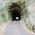ｺﾚがTV御用達のトンネルです（笑　　たしかに対向車来たら（゜д゜；）