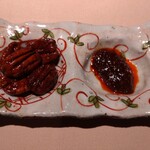 銀座嘉禅 - ピーカンナッツの飴炊きと豆板醤
