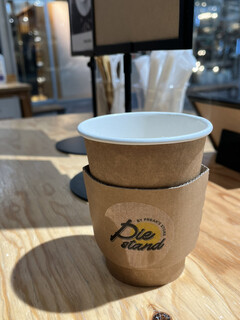 Pie stand BY FREAK'S STORE Karuizawa Purinsushoppingupurazaten