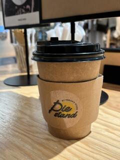 Pie stand BY FREAK'S STORE Karuizawa Purinsushoppingupurazaten