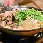 Uotaru - アンコウと蛤の鍋
