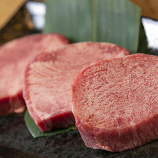 명물 ◆ 불고기 장인이 다루는 일품 "두꺼운 고기"는 여러 번 방문하고 싶어지는 맛