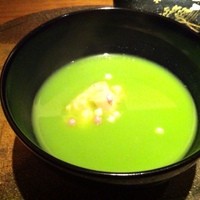 ラ・ボンバンス - グリーンピースのすり流し
