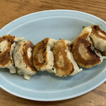 たけはる十八番 - 肉入り餃子　　410円