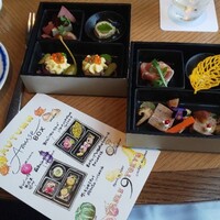 DINING & BAR TABLE 9 TOKYO - 