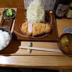 とんかつ とみた - 全景