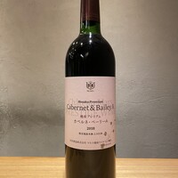 穂坂プレミアム　カベルネ・ベーリーA　2018
