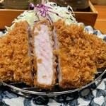 Atsugiri Tonkatsu Yoshihei - 