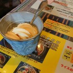 天竺 - ソフトアイスクリーム　フレンチバニラ　300円