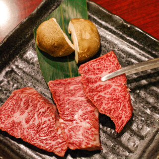 厳選のA5ランク国産黒毛和牛