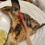 鮨処 音羽 - カンパチのカマ塩焼き