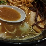 平九郎R - 濃厚スープにニンニク イン