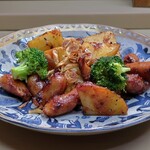 家庭料理 小川 - 大山ソーセージ ポテトカレー炒め