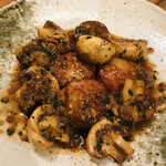 da Uma - 北海ホタテとマッシュルームのバターソテー　byまみこまみこ