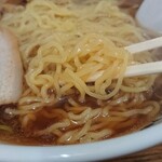 Kinkaen - 麺は太さは普通。縮れあり。