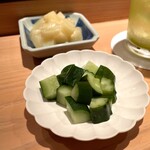 鮨 あらい - ガリ・胡瓜