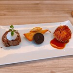 アップステアーズ - 